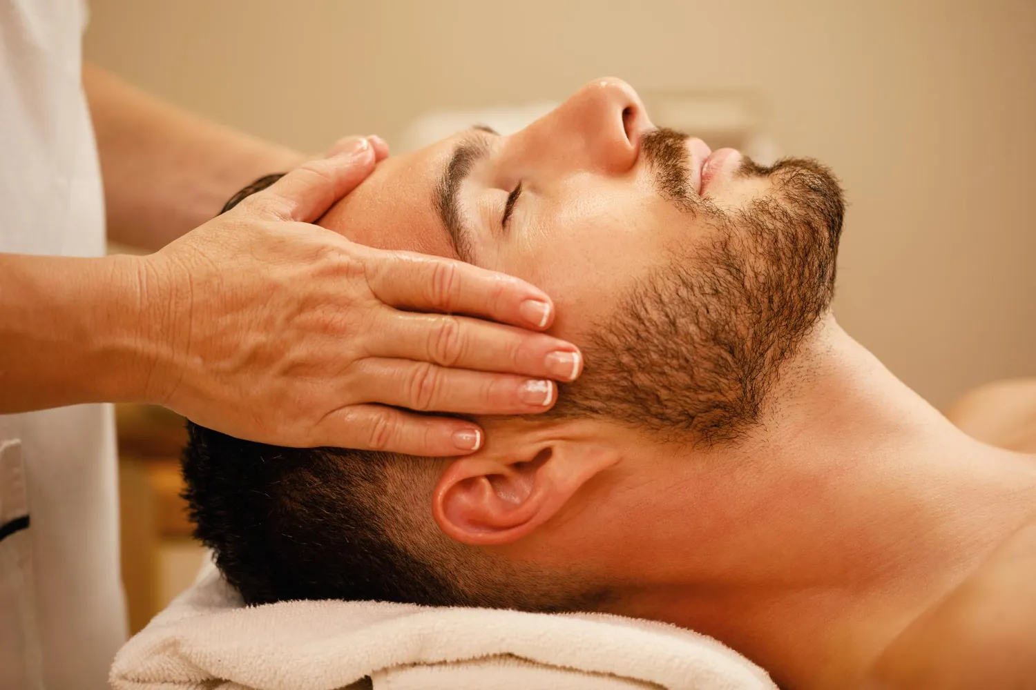 Men's spa treatments in Dubai Marina