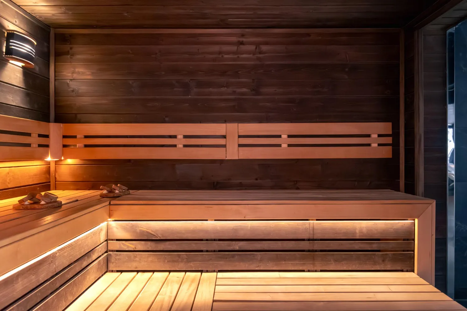 Sauna steam therapy in Dubai for relaxation and wellness