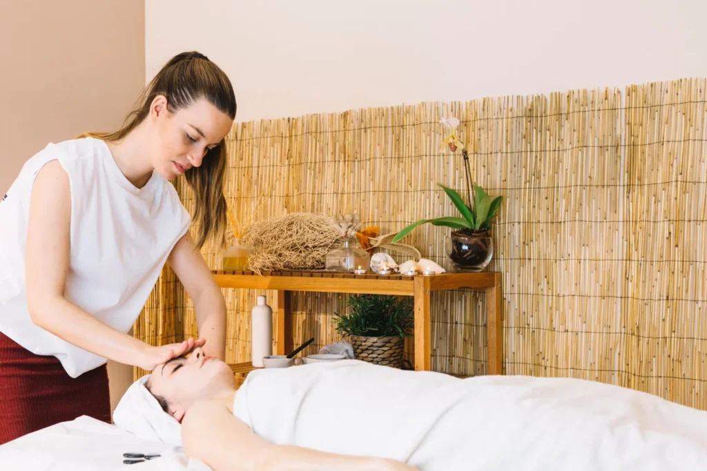 Wellness programs in Dubai focused on fitness, relaxation, and healthy living.